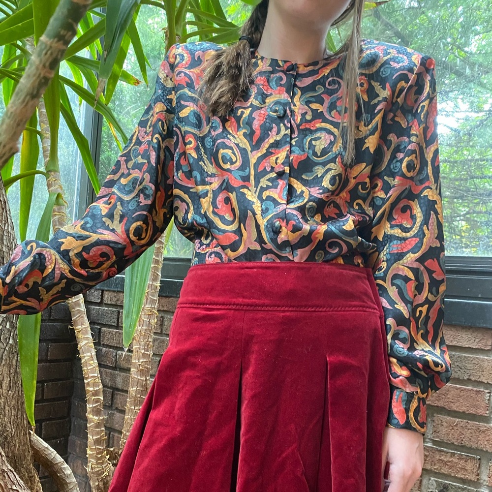 Vintage Button Down. Gorgeous Detailing - image 1